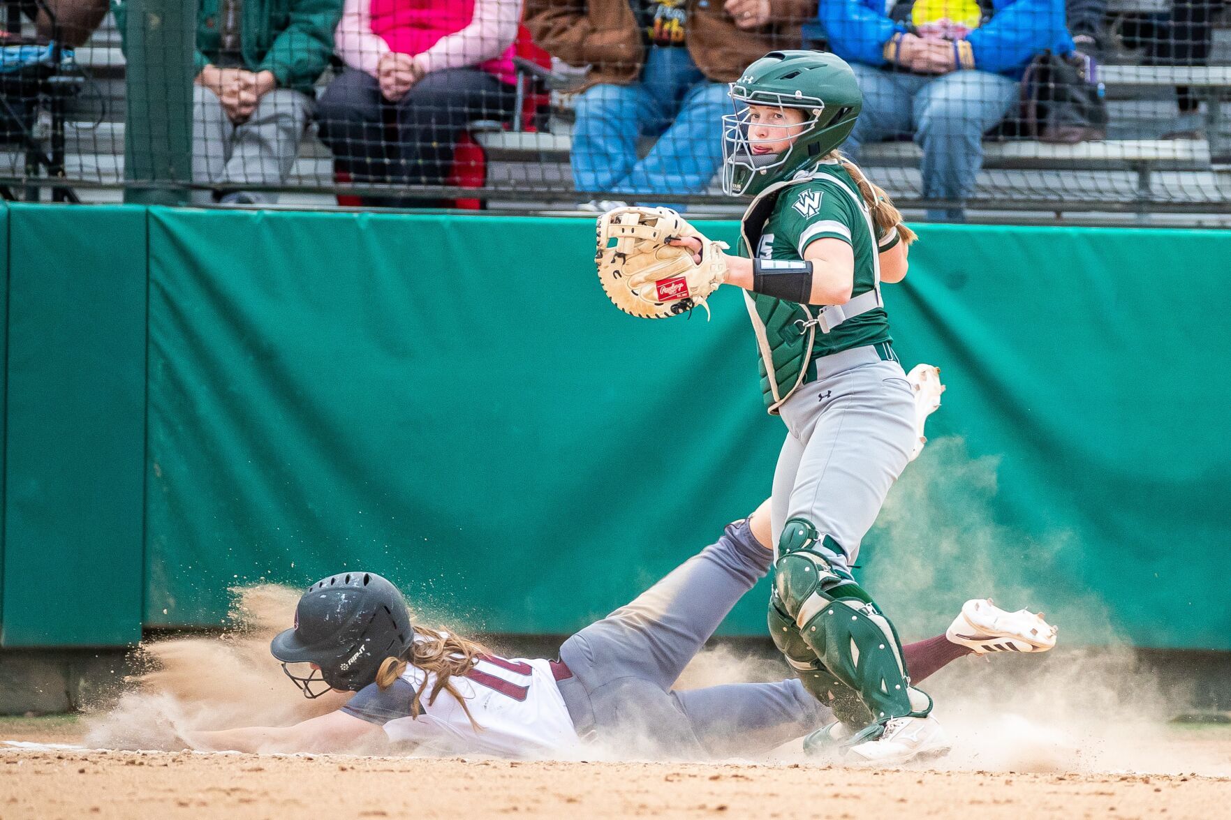 Hayley Earl catches